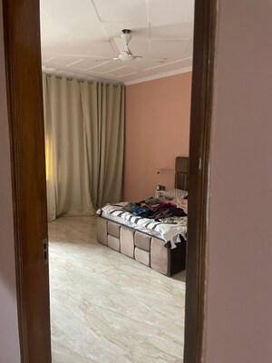 Bedroom in 3 BHK Builder Floor at Sector 76 – for Rent