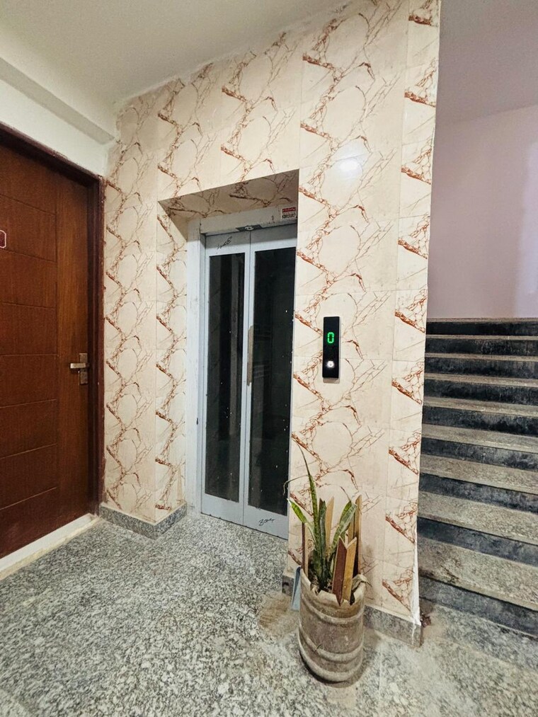 undefined, saket 1 Bedroom 450 Sq.Ft. Builder Floor In Saket Delhi 9689685