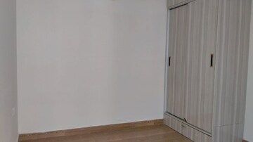 Room in 2 BHK Apartment at Tulip Lemon, Sector 70 – for Rent