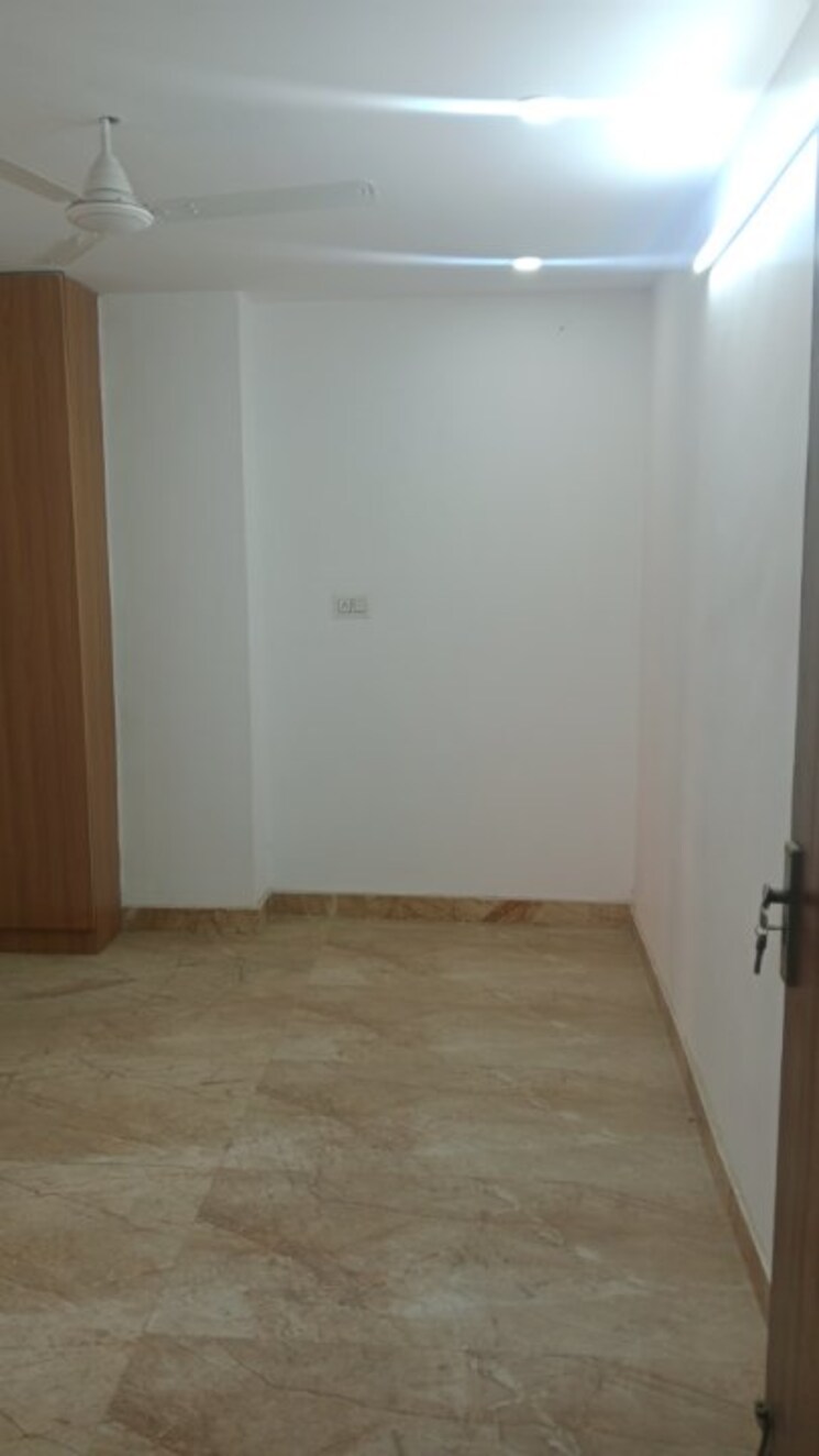 Room, chattarpur 3 Bedroom 990 Sq.Ft. Builder Floor In Chattarpur Delhi 9689717