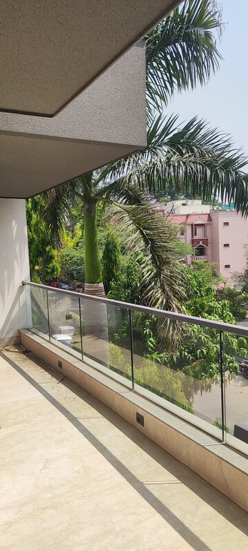 Balcony in 4 BHK Builder Floor at Defence Colony – for Rent
