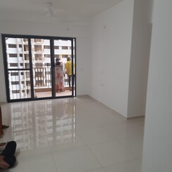 2 BHK + Extra Room Apartment For Sale in Amanora Gold Towers