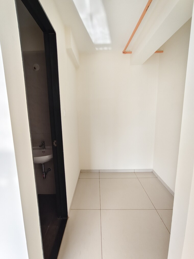 Bathroom, chandak-34-park-estate 2.5 Bedroom 790 Sq.Ft. Apartment In Goregaon West Mumbai 9689794