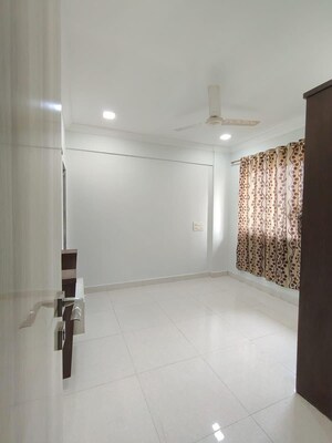Bathroom in 3 BHK Apartment at Cosmos Regency Kavesar, Kavesar – for Rent