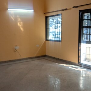 Room in 6 BHK Independent House at Palam Vihar Residents Association, Palam Vihar – for Rent