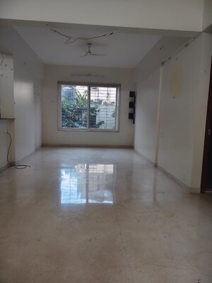 Room in 2 BHK Apartment at Sanskruti Prabhat, Prabhat Road – for Rent