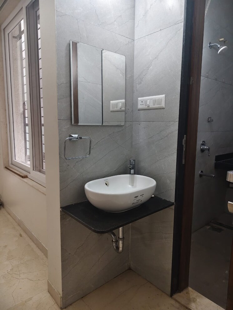 Bathroom, sanskruti-prabhat 2 Bedroom 1300 Sq.Ft. Apartment In Prabhat Road Pune 9689851