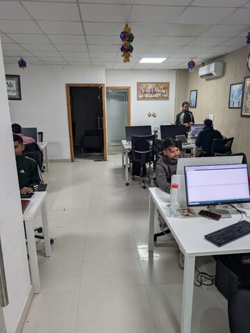 Team Area in  Office Space in IT/SEZ at Kamakshi Maverick Tower, Sector 63 – for Rent