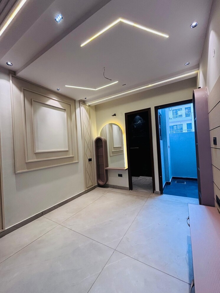 Room, sunny enclave 3 Bedroom 100 Sq.Yd. Independent House In Sunny Enclave Mohali 9689836