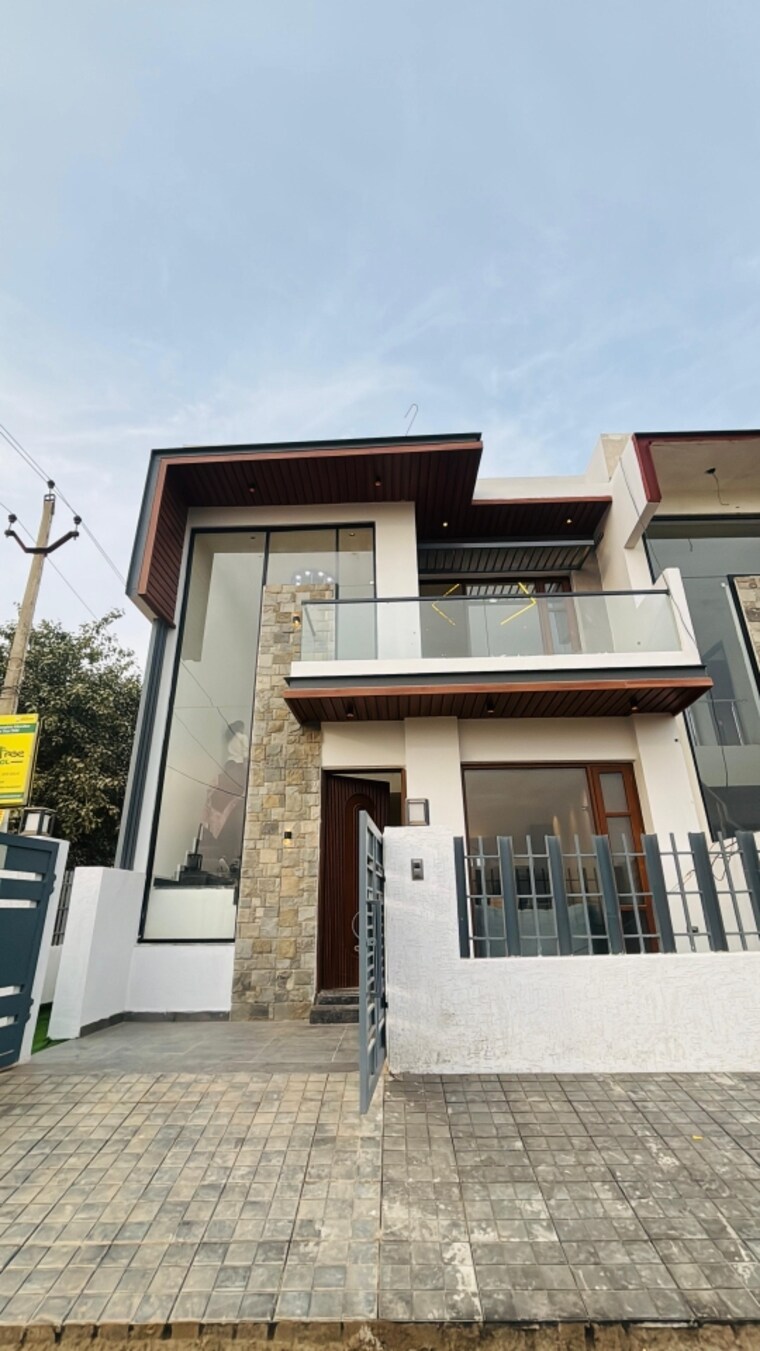 Exterior View, sunny enclave 3 Bedroom 100 Sq.Yd. Independent House In Sunny Enclave Mohali 9689836