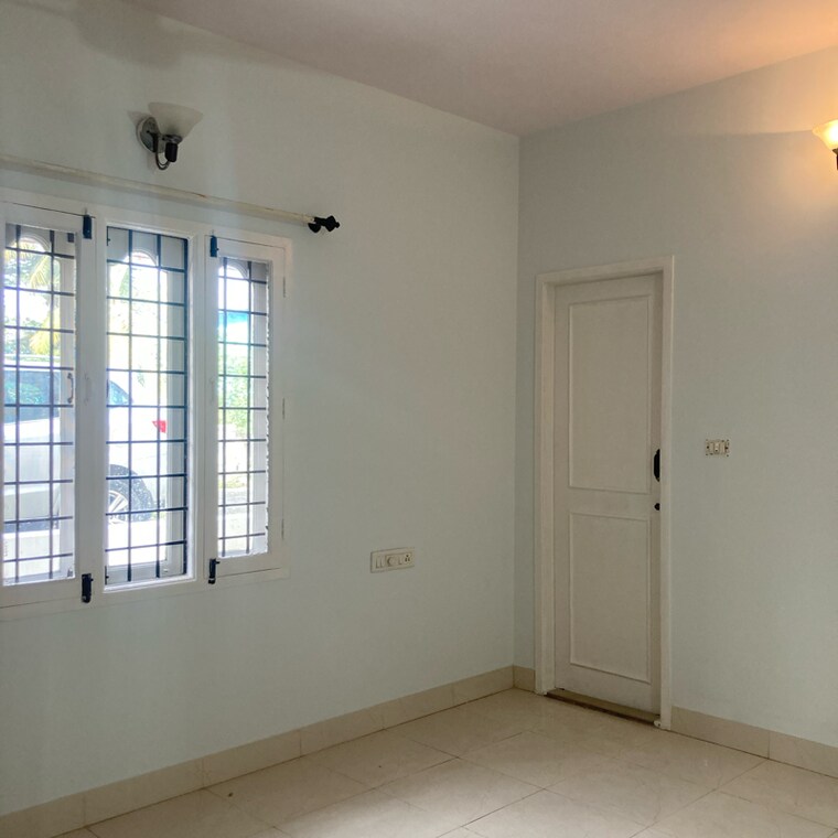 Room, ejipura 2 Bedroom 1500 Sq.Ft. Independent House In Ejipura Bangalore 9689900