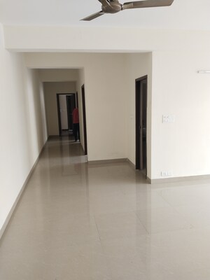 Room in 3 BHK Apartment at Ansal Height 86, Sector 86 – for Rent