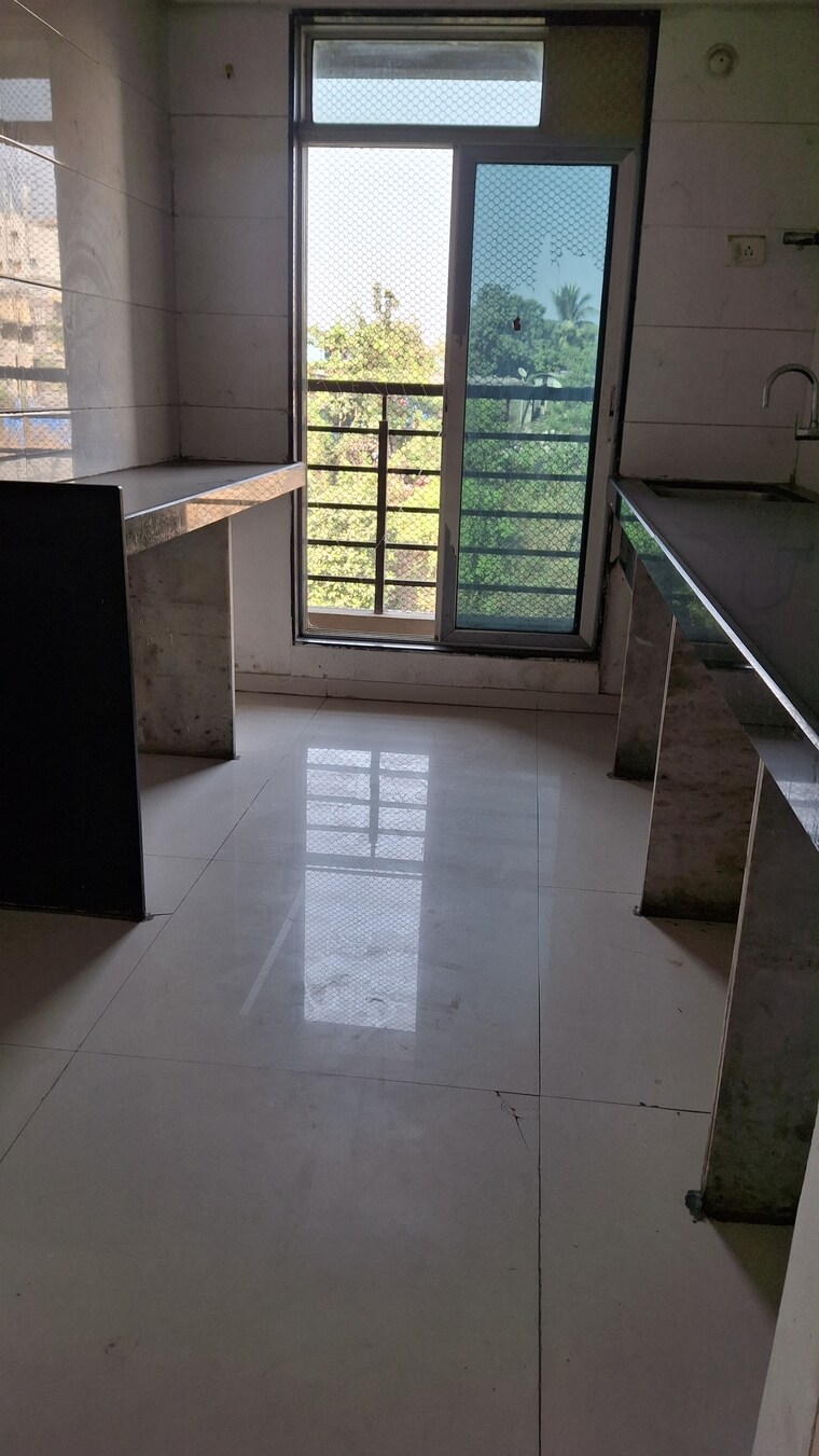 Kitchen, sonal-yogi-krishna 2 Bedroom 462 Sq.Ft. Apartment In Ulwe Navi Mumbai 9689905