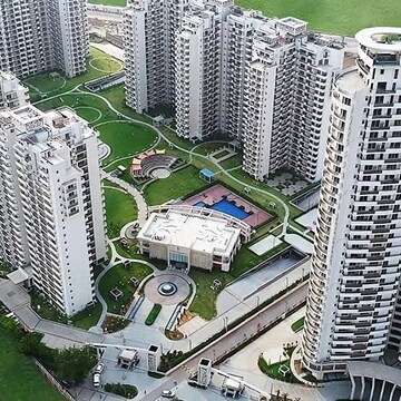 5 BHK Penthouse – Exterior View View at Sector 81 - for Sale