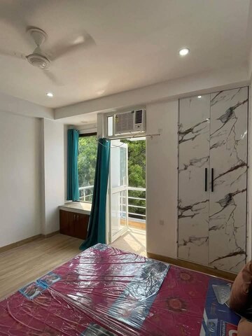 Bedroom in 1 BHK Apartment at Saket – for Rent