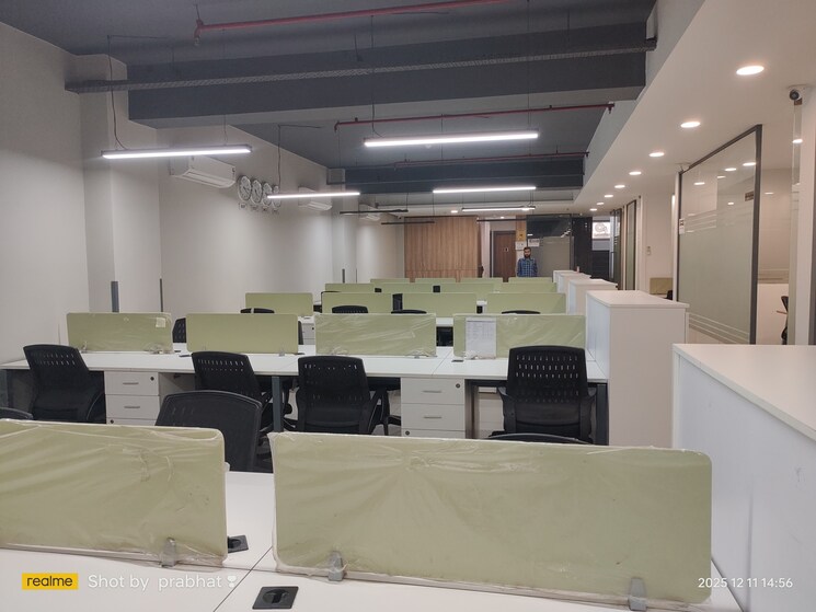 Team Area, sector 16 Commercial Office Space in IT/SEZ 2200 Sq.Ft. In Sector 16 Noida 9689919