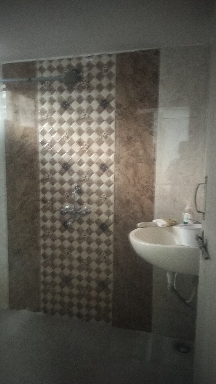 Bathroom, jubilee hills Commercial Office Space 1000 Sq.Ft. In Jubilee Hills Hyderabad 9689914