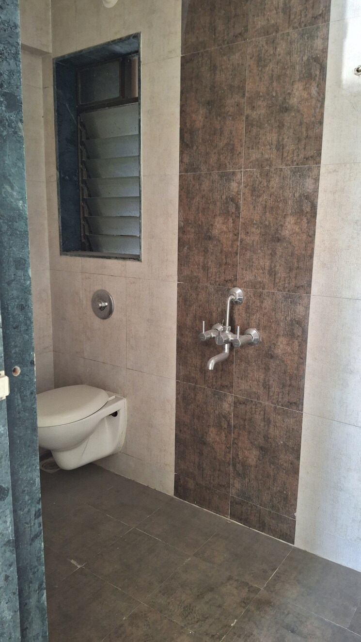 Bathroom, bankers-tower 2 Bedroom 600 Sq.Ft. Apartment In Ulwe Sector 18 Navi Mumbai 9689931