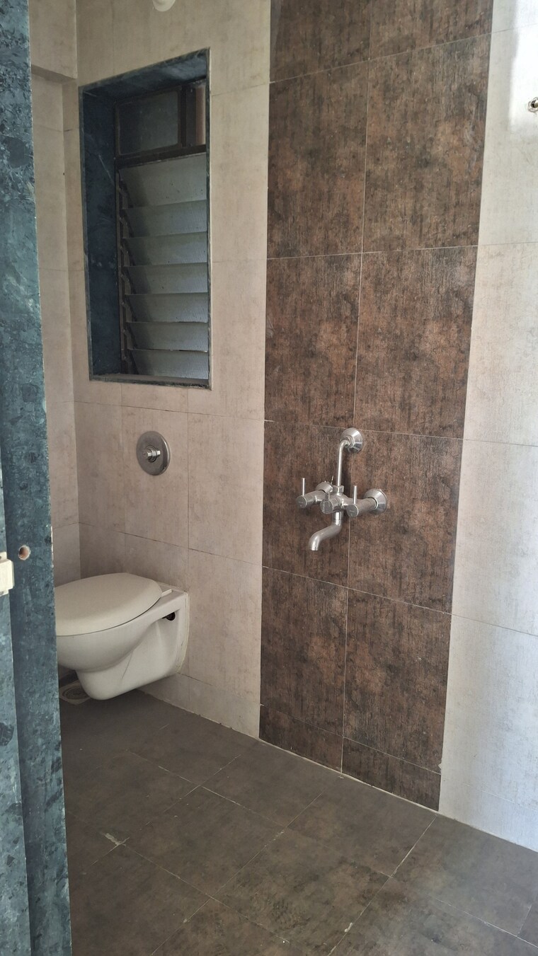 Bathroom, bankers-tower 2 Bedroom 600 Sq.Ft. Apartment In Ulwe Sector 18 Navi Mumbai 9689931