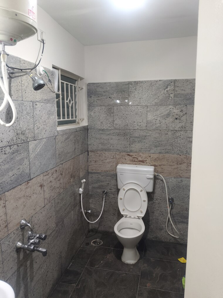 Bathroom, s-v-residency-bellandur 1 Bedroom 650 Sq.Ft. Apartment In Bellandur Bangalore 9689987