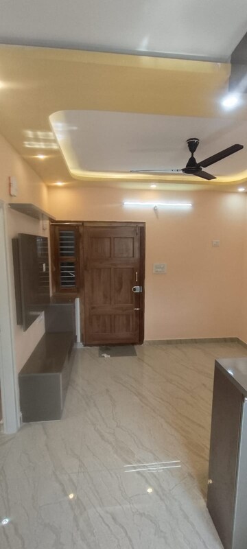 Living Room in 1 BHK Builder Floor at Happy Homes BTM Layout, Btm Layout – for Rent