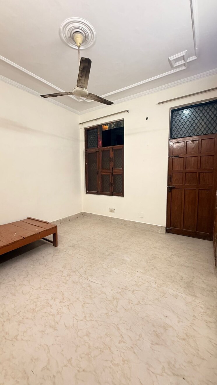 Room, risland-sky-mansion 3 Bedroom 1700 Sq.Ft. Builder Floor In Chattarpur Delhi 9690017