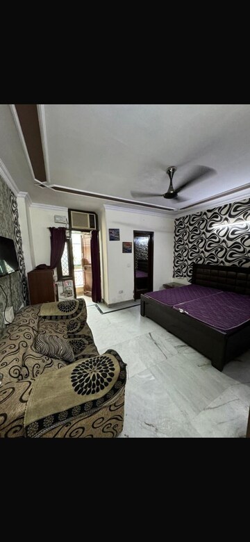 Living Room in 2 BHK Builder Floor at Kalkaji – for Rent