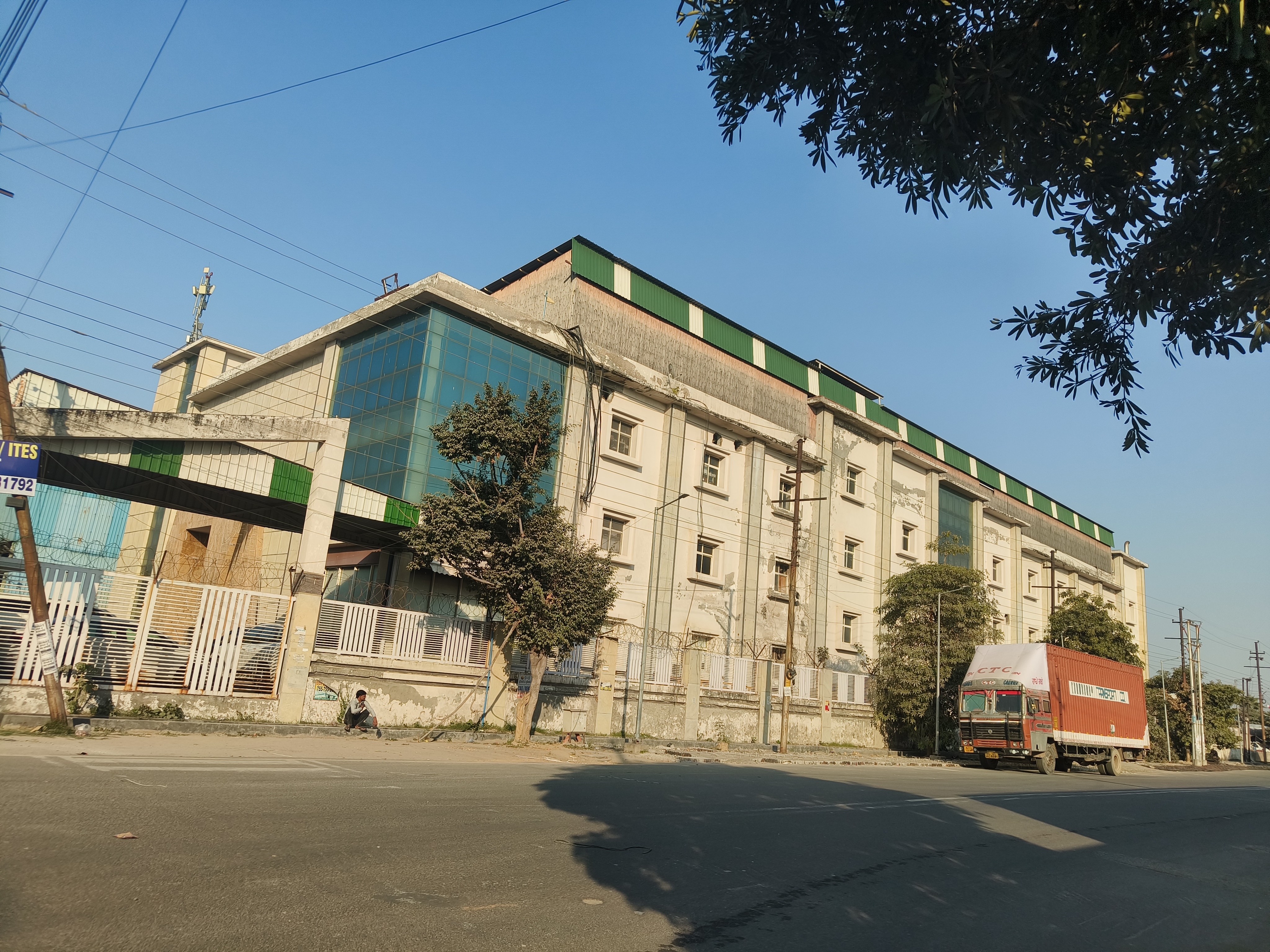 Office Space For Sale in Sector 67