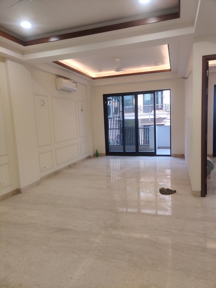 undefined, safdarjung enclave 3 Bedroom 2000 Sq.Ft. Builder Floor In Safdarjung Enclave Delhi 9690064