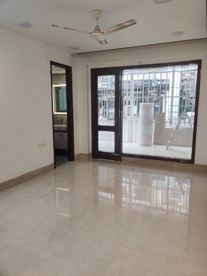 Staircase in 3 BHK Builder Floor at Safdarjung Enclave – for Sale