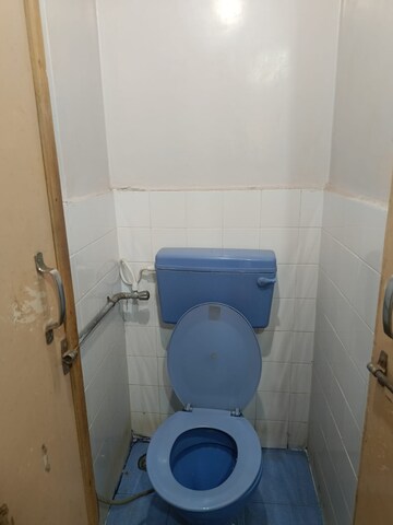 Bathroom in 1 BHK Apartment at Kothrud – for Rent