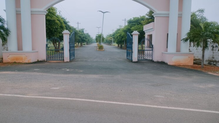  Parking, bhogapuram  350 Sq.Yd. Plot In Bhogapuram Vizag 9690079