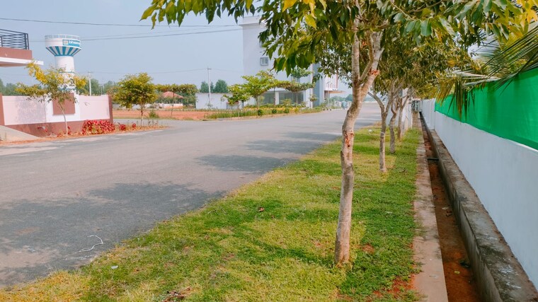 Garden, thagarapuvalasa  200 Sq.Yd. Plot In Thagarapuvalasa Vizag 9690091