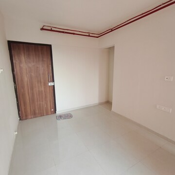 Room in 1 BHK Apartment at Dosti Greater Thane, Kalher – for Rent