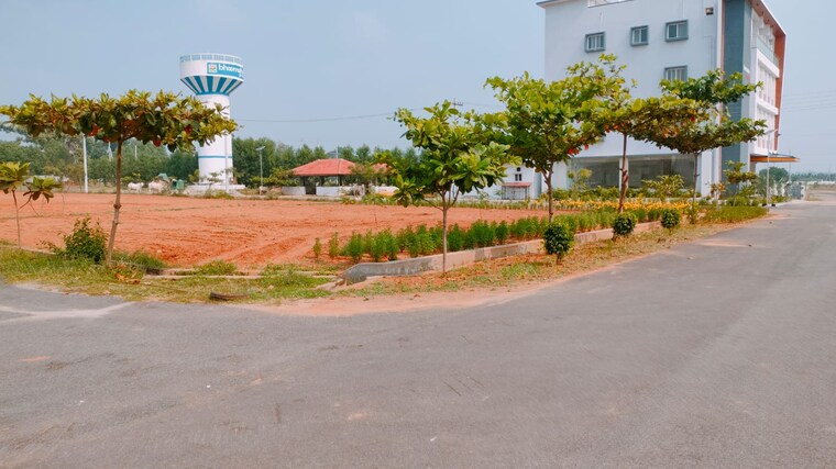 Garden, thagarapuvalasa  267 Sq.Yd. Plot In Thagarapuvalasa Vizag 9690105