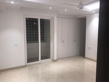 Room in 4 BHK Builder Floor at Saket – for Rent