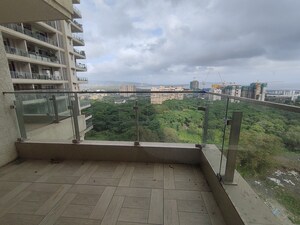 Balcony in 3 BHK Apartment at Lokhandwala Minerva Mahalaxmi, Mahalaxmi – for Rent