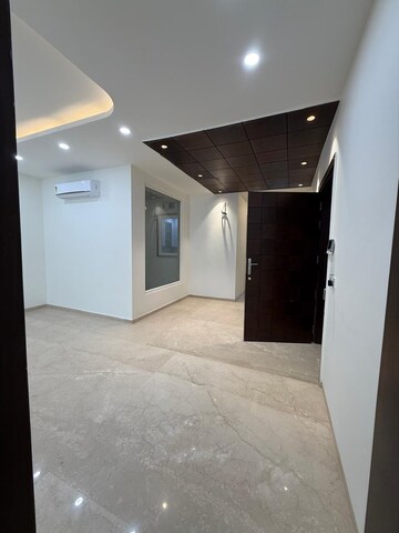 Room in 4 BHK Builder Floor at Greater Kailash – for Sale