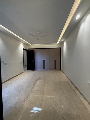 Room in 4 BHK Builder Floor at Greater Kailash – for Sale