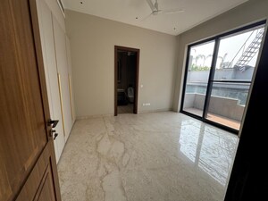 Room in 4 BHK Builder Floor at Greater Kailash – for Rent