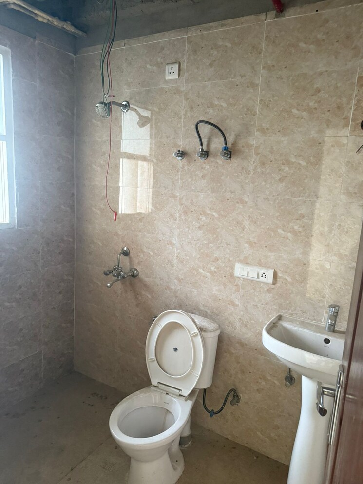 Bathroom, bbd-green-city 2 Bedroom 1240 Sq.Ft. Apartment In Gomti Nagar Lucknow 9690142