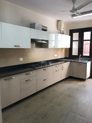 Kitchen in 3.5 BHK Villa at Vipul Tatvam Villas, Sector 48 – for Rent