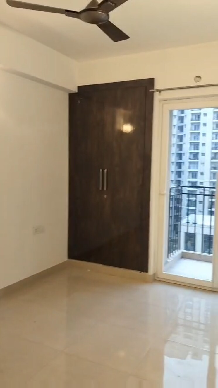 Room, ats-happy-trails 3 Bedroom 1625 Sq.Ft. Apartment In Sector 10 Greater Noida Greater Noida 9690147