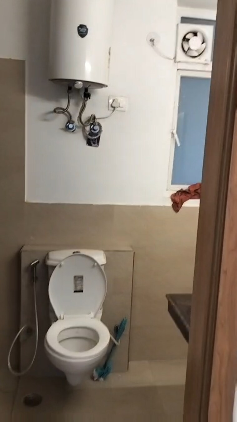 Bathroom, ats-happy-trails 3 Bedroom 1625 Sq.Ft. Apartment In Sector 10 Greater Noida Greater Noida 9690147