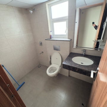 Bathroom in 2 BHK Apartment at Experion Capital, Gomti Nagar – for Rent