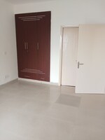 3 BHK + Servant Room 2050 Sq.Ft. Apartment in Unitech Escape