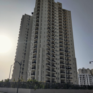 3 BHK Apartment For Rent in Shalimar Oneworld Vista, Malesemau
