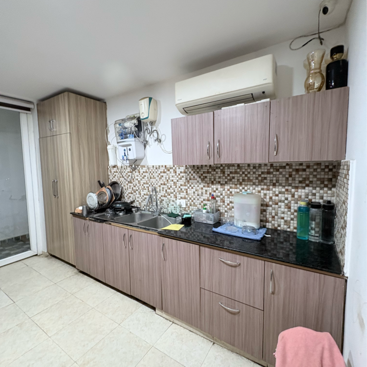 Bedroom, mi-regal-court 4 Bedroom 2350 Sq.Ft. Apartment In Malesemau Lucknow 9690173