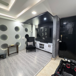 4 BHK + Servant Room Apartment For Sale in MI Regal Court