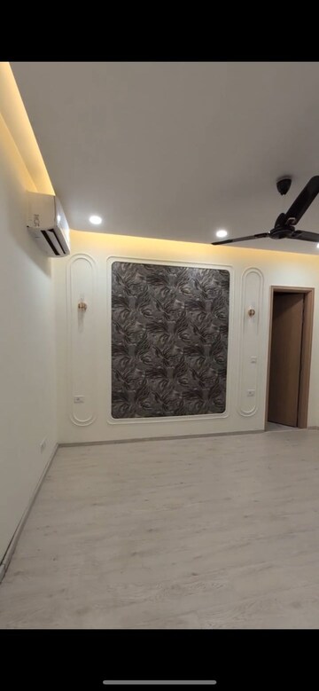 Living Room in 3 BHK Apartment at M3M Heights, Sector 65 – for Sale